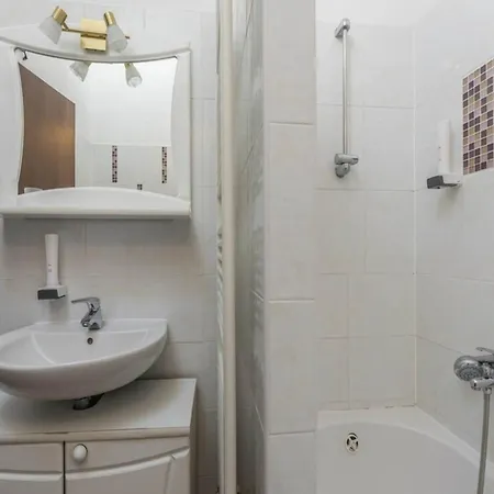 In Novigrad With Private Pool Holiday home